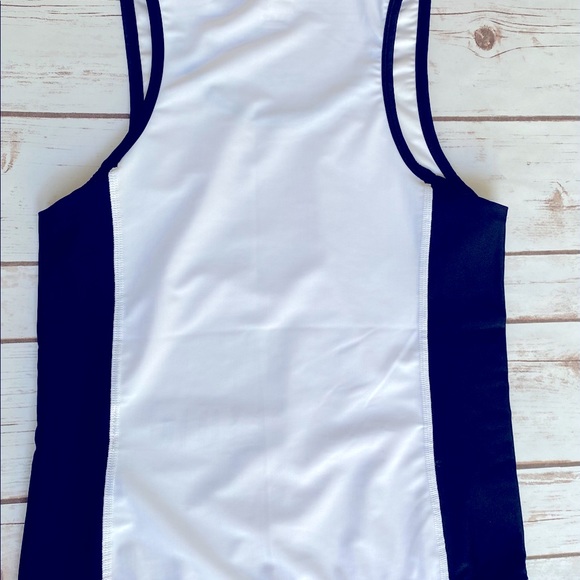 NWOT Women’s Puma Athletic Top 💪🏽 - Picture 2 of 4